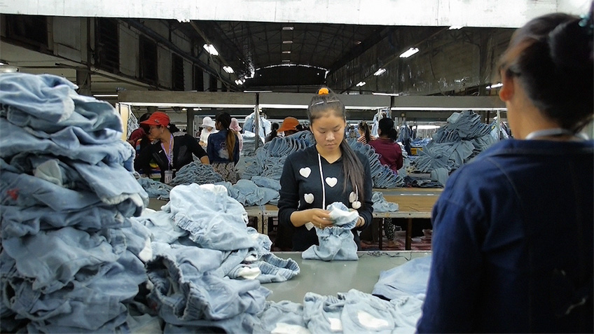 붉은 옷 Main Still